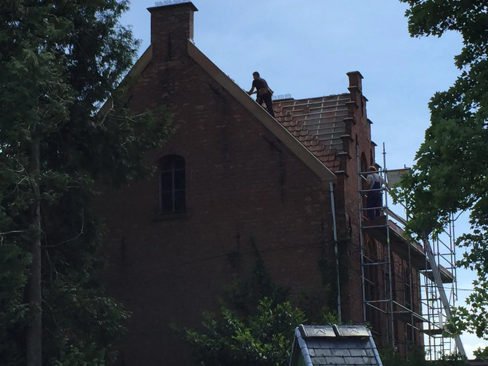 Dakrenovatie historisch bakstenen pand