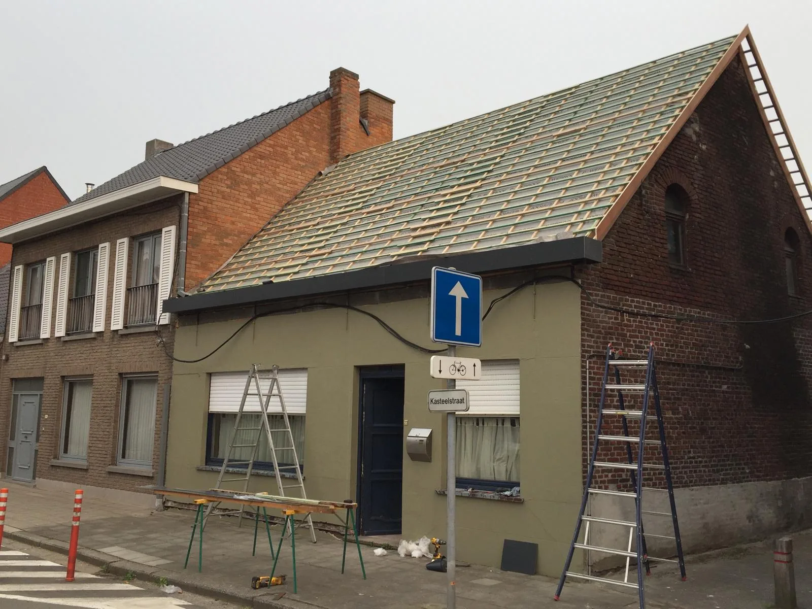 Dakherstel en renovatie van woonhuis
