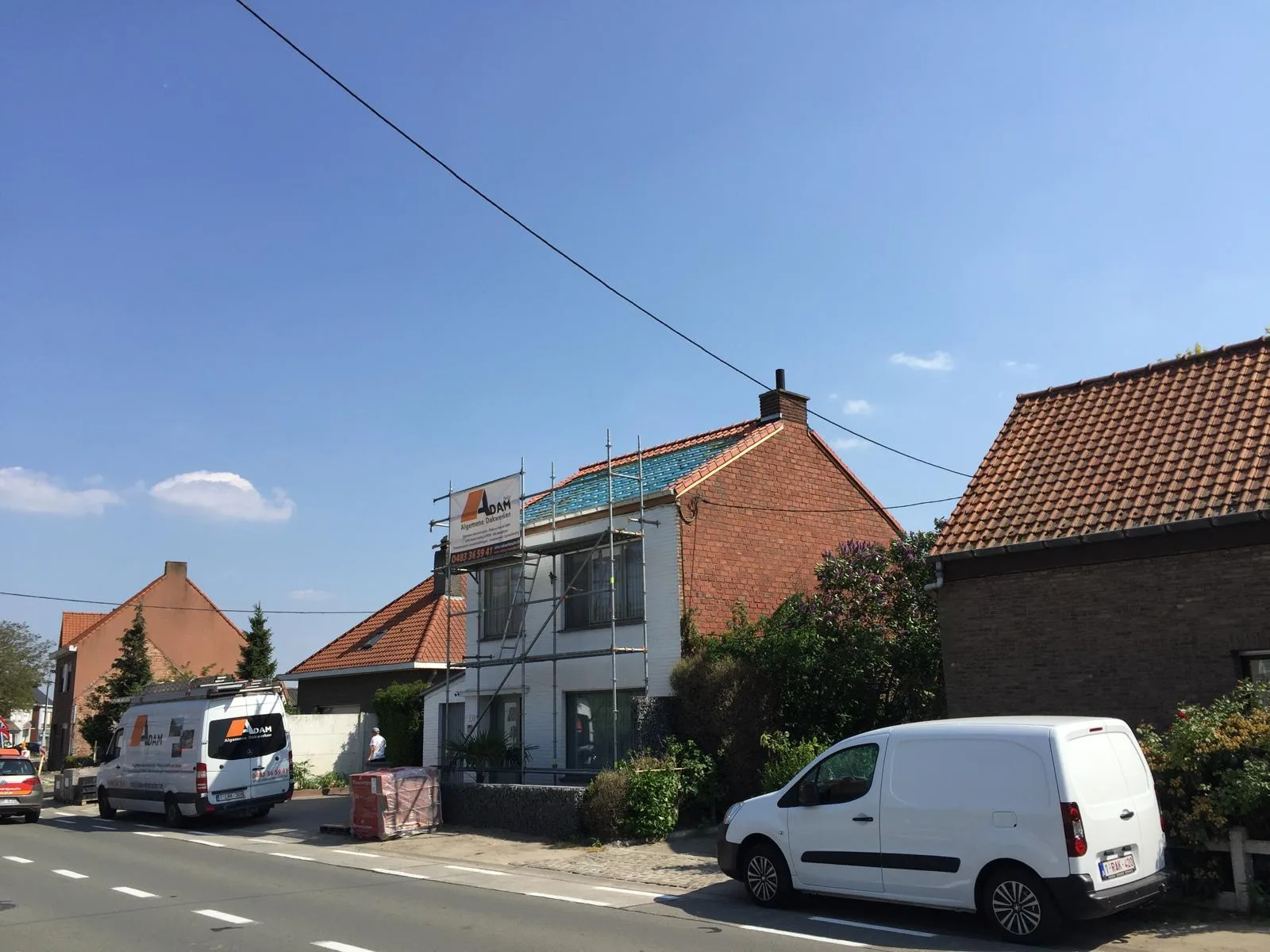 Dakrenovatie aan bakstenen woning