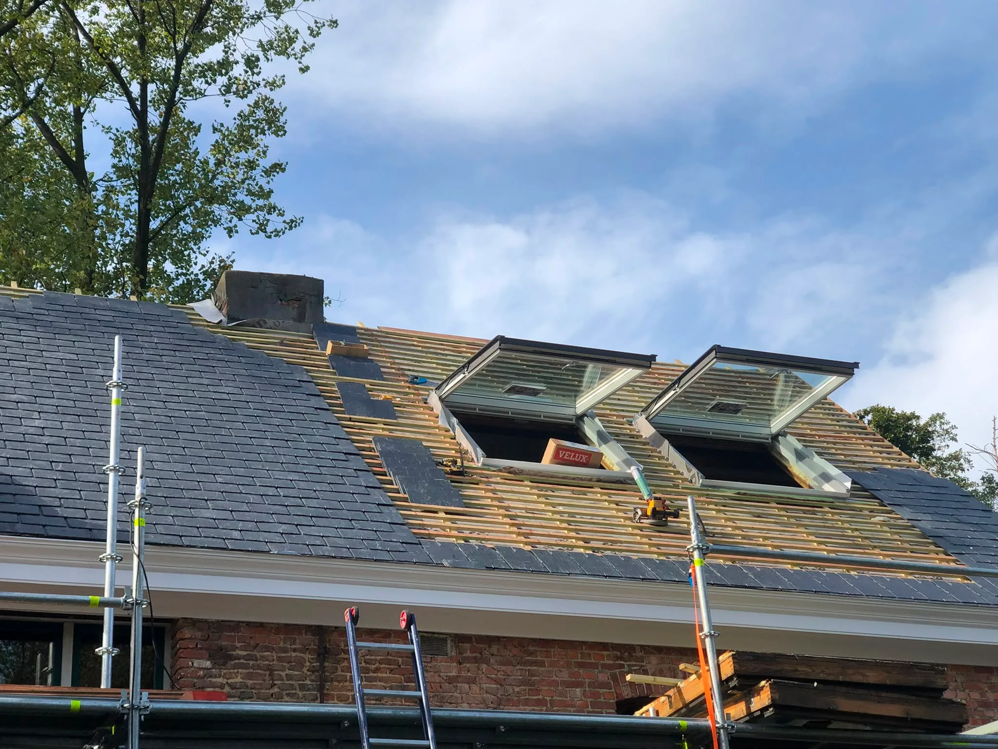 Dakherstel woonhuis met damwanden